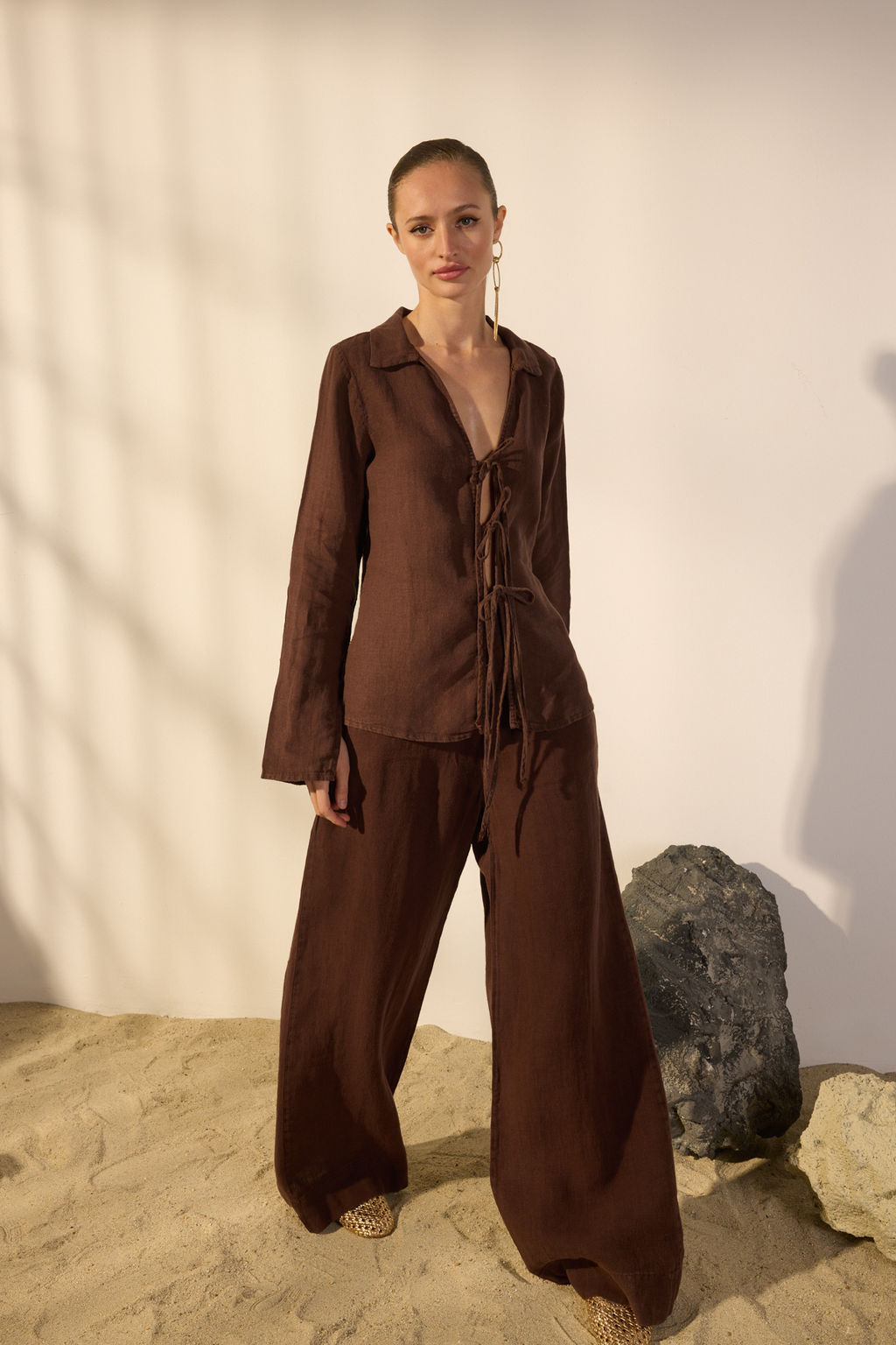 Kahverengi %100 Keten Baglama Detayl? Gomlek TWOSS26GO00046