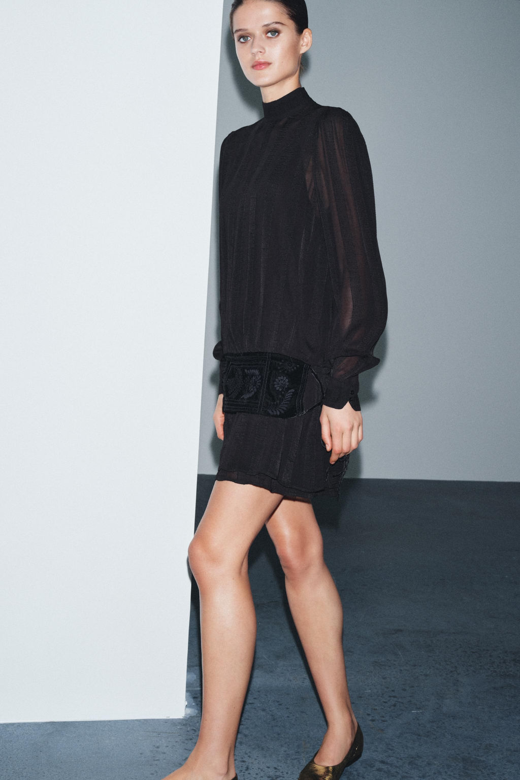 ZW COLLECTION CONTRAST DRESS WITH EMBROIDERED SASH - Zara фото 3