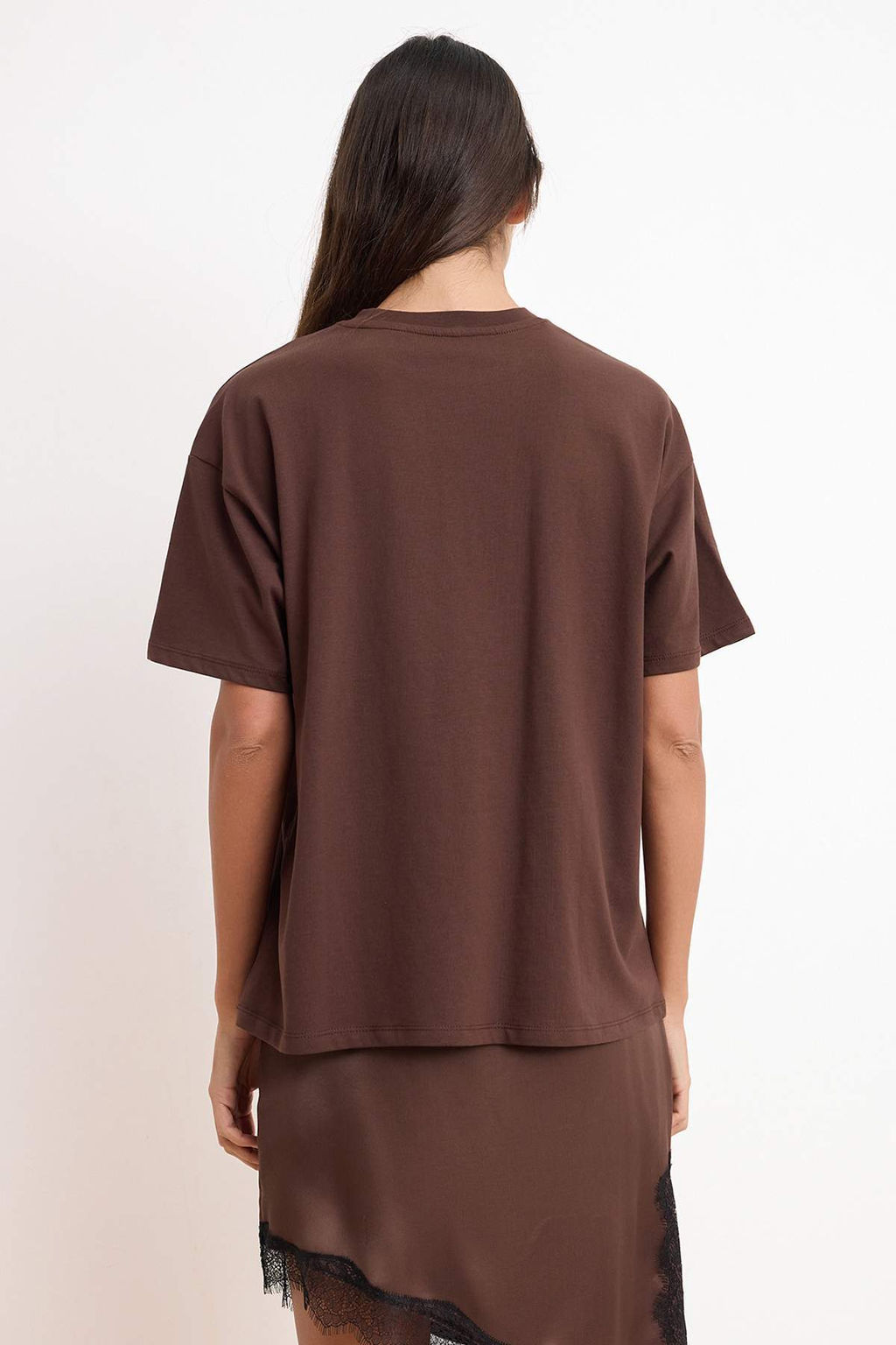 Kahverengi Bask?l? Oversize/Genis Kal?p K?sa Kollu Tok %100 Pamuk Orme T-Shirt TWOSS26TS00176 - Trendyolmilla фото 4