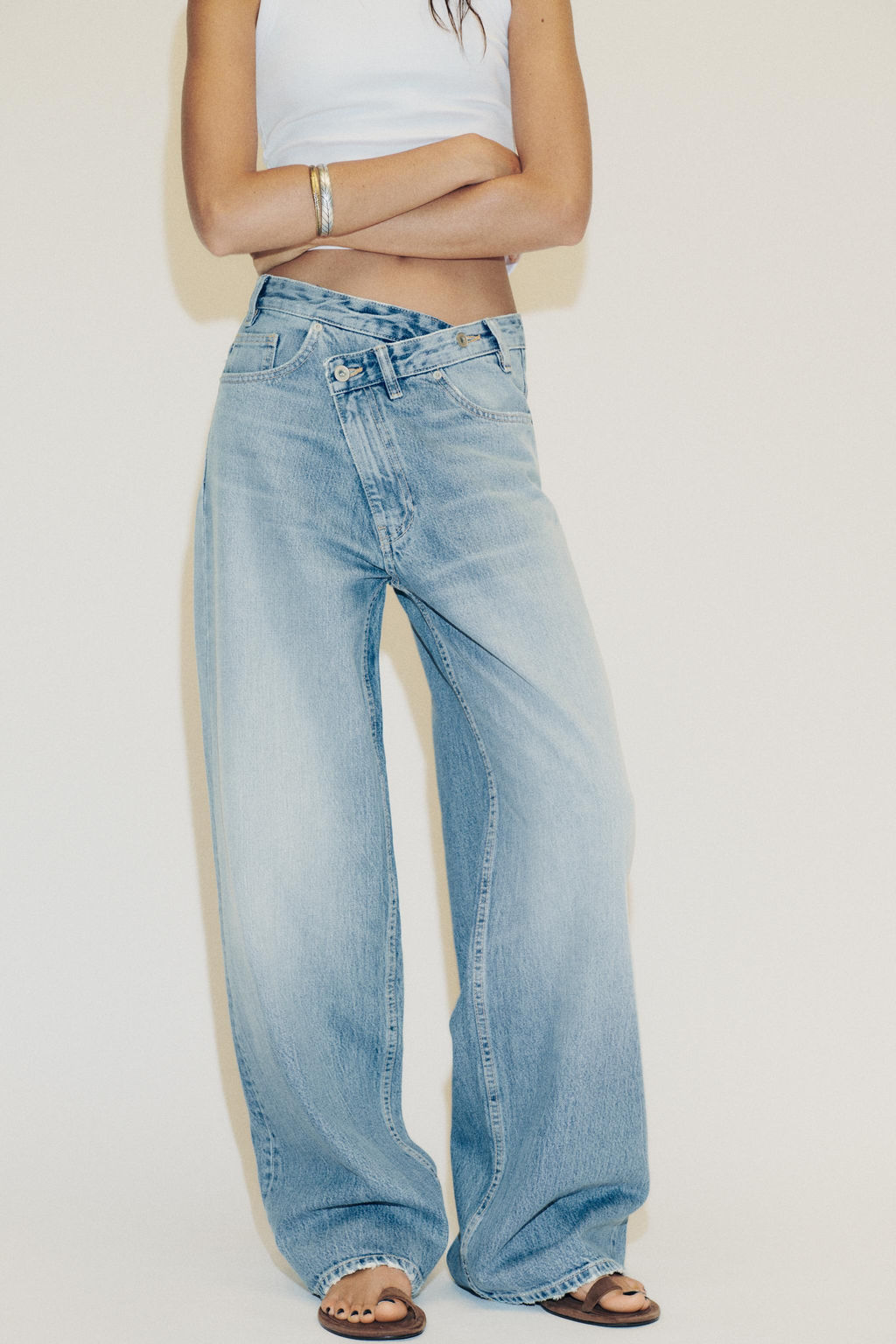 TRF WIDE-LEG HIGH-WAIST JEANS WITH CROSSOVER WAIST - Zara фото 18