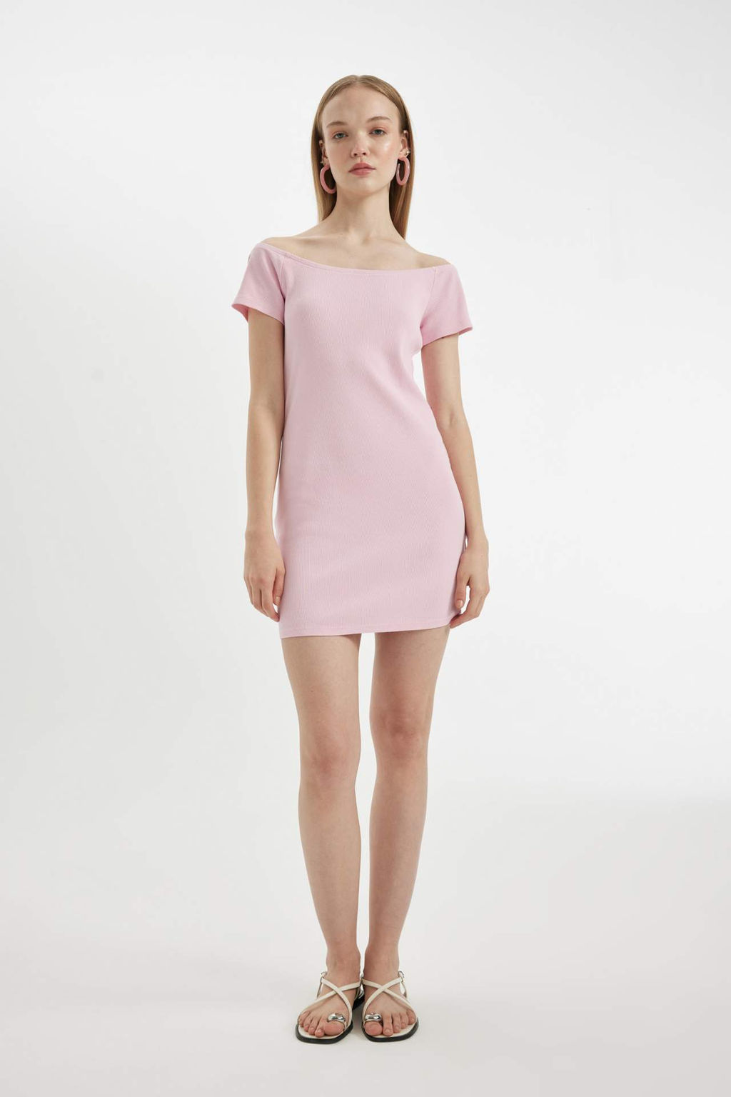 Coool Bodycon Vucuda Oturan Kay?k Yaka Basic Duz Fitilli Kaskorse K?sa Kollu Mini Elbise - Defacto фото 4