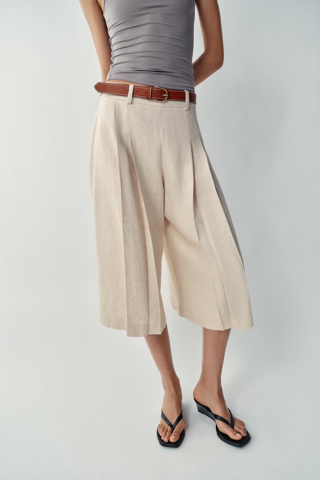BERMUDA LARGA CINTUR?N / Beige claro - Zara фото 2