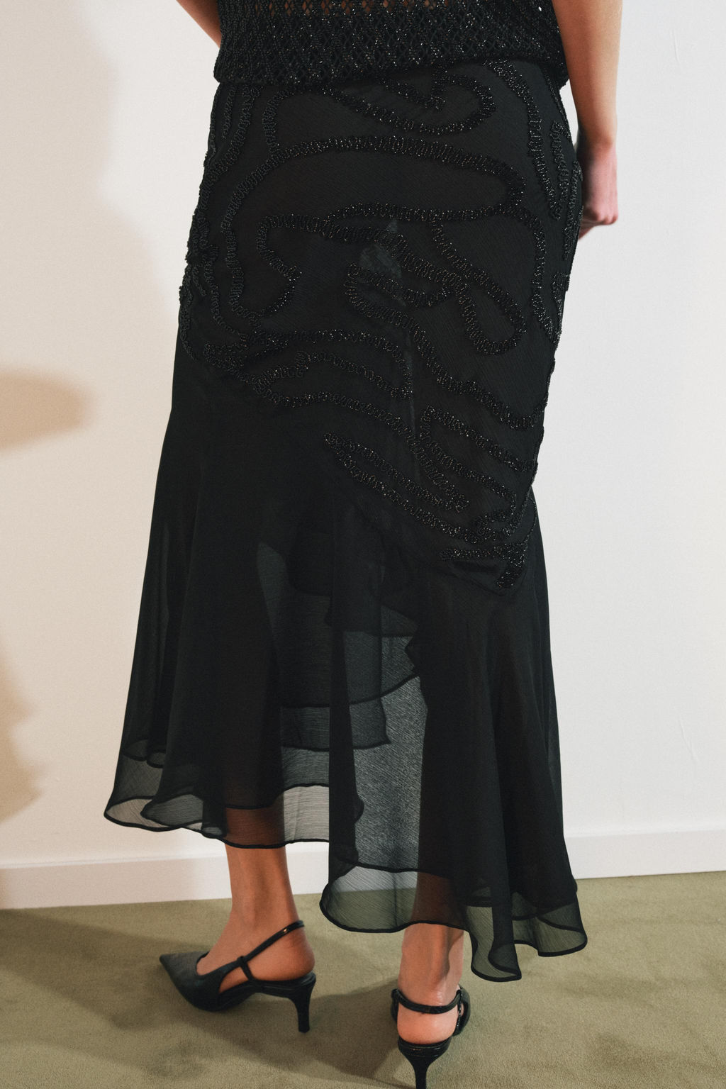 BEADED RUFFLE MIDI SKIRT - Zara фото 3