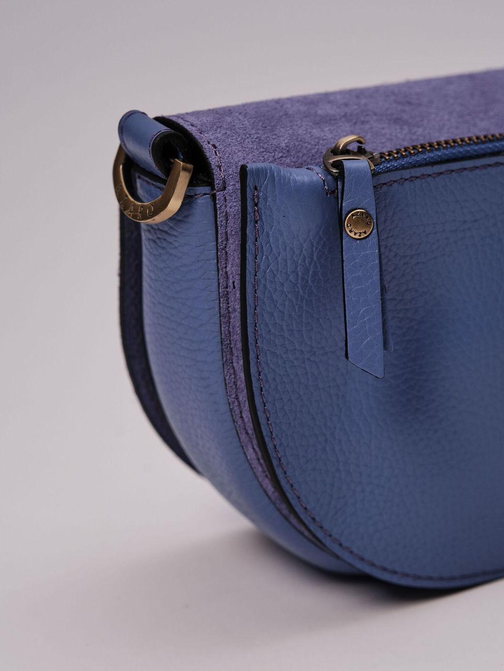 Сумка замшевая на плечо Azaro 31032 сиреневый закат