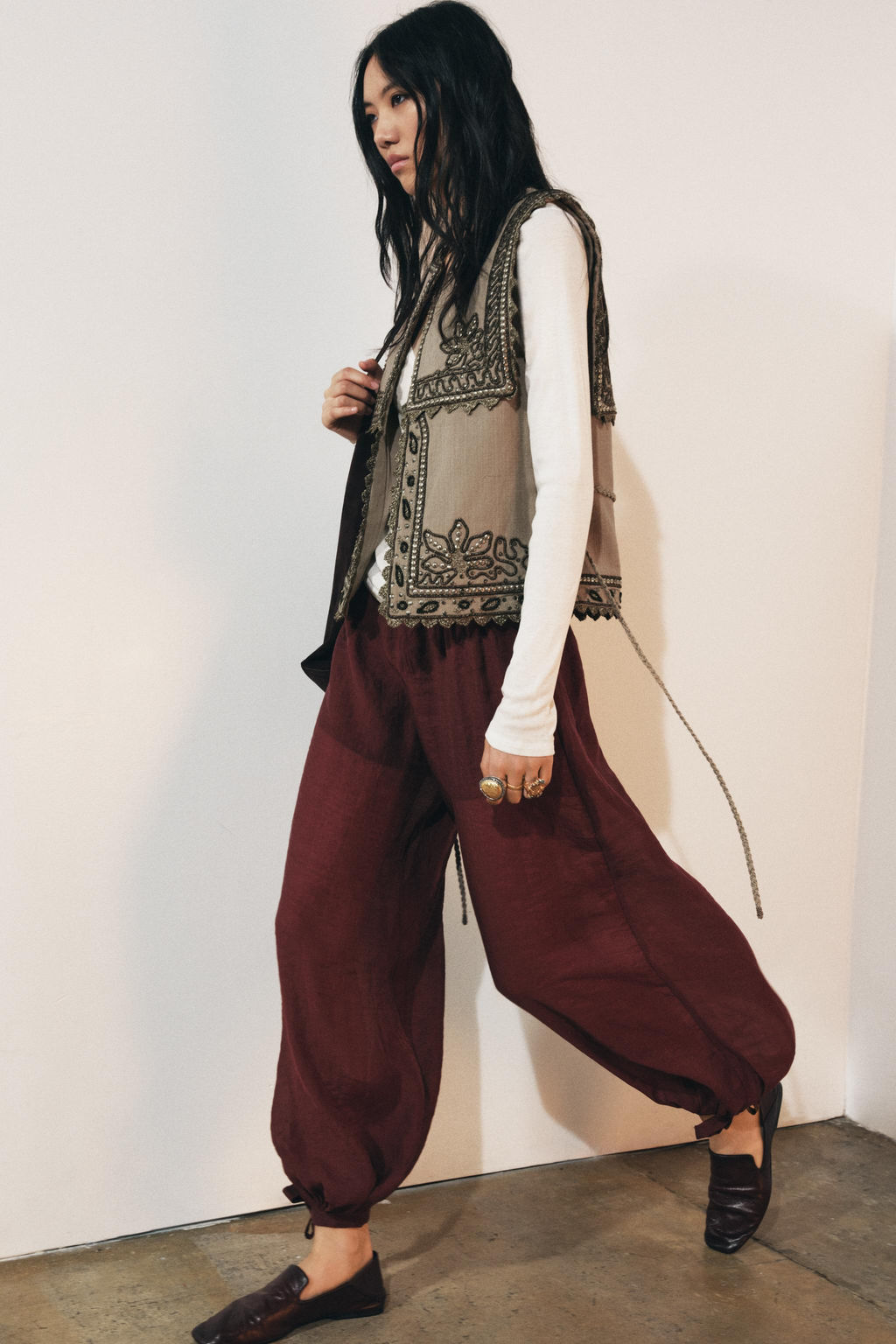 ZW COLLECTION EMBROIDERED WAISTCOAT WITH BELT