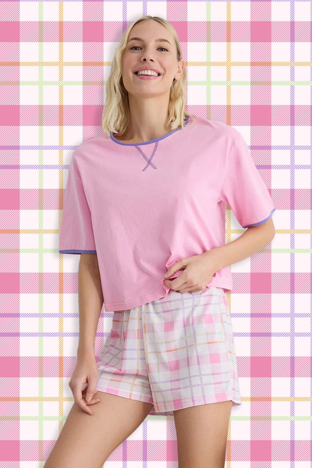 Trendyolmilla Lacivert %100 Pamuklu Ekoseli Biye Detayl? Sortlu Orme Pijama Tak?m? THMSS25PT00097