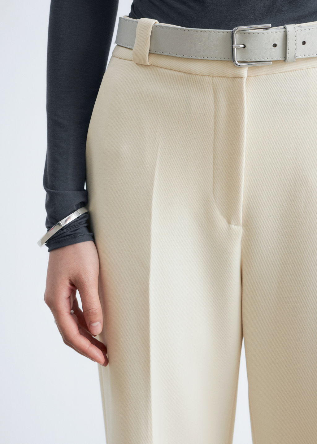 Pantalones rectos con pliegues marcados - H&m фото 7