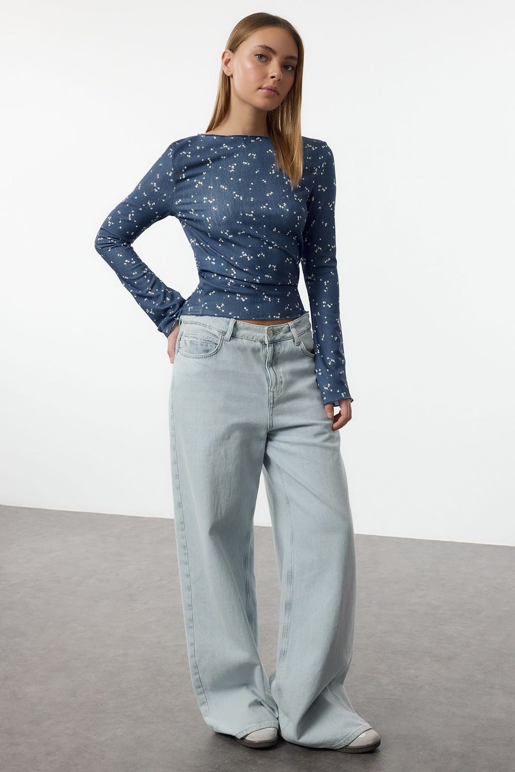 Indigo Bask?l? Fitted/Vucuda Oturan Burumcuk/Dokulu Esnek Orme Bluz TWOAW25BZ00111 - Trendyolmilla фото 2