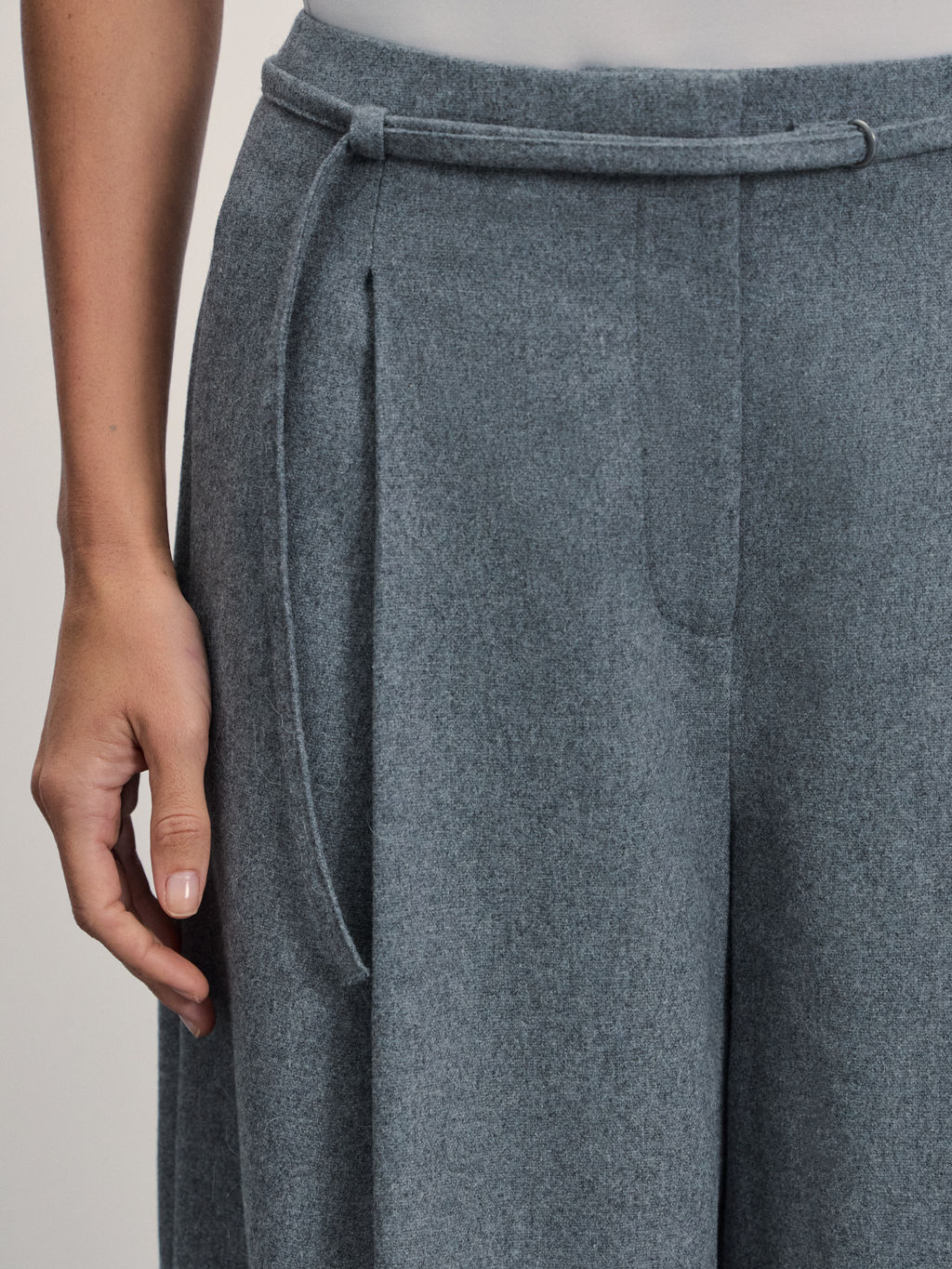 Широкие брюки с защипами с шерстью в составе / Zarina  фото 5