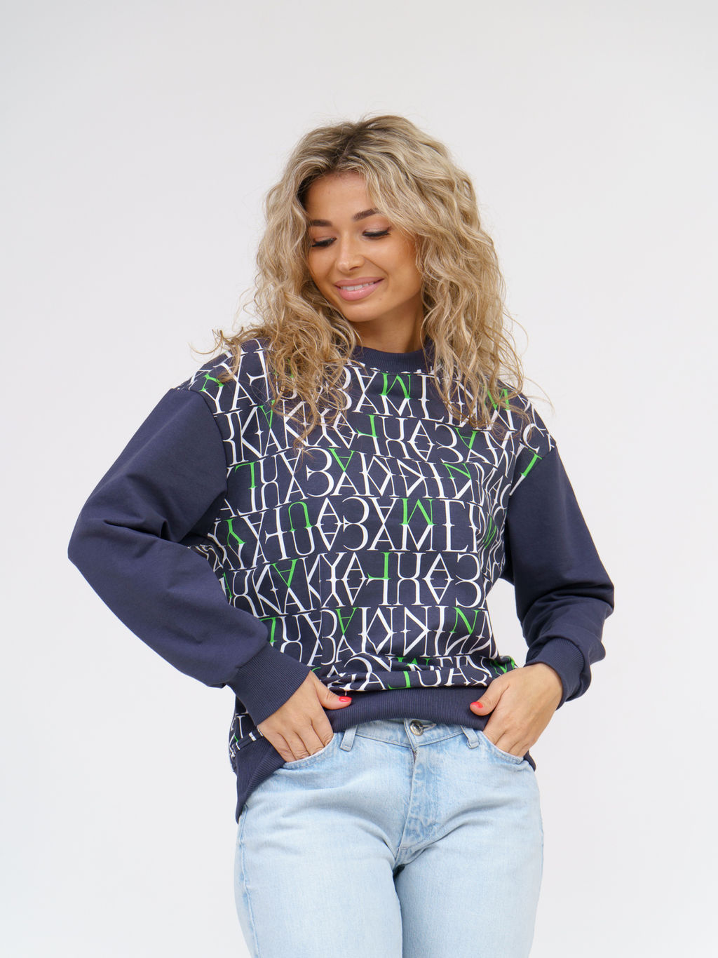 892 Свитшот "Серый/буквы/зеленый"