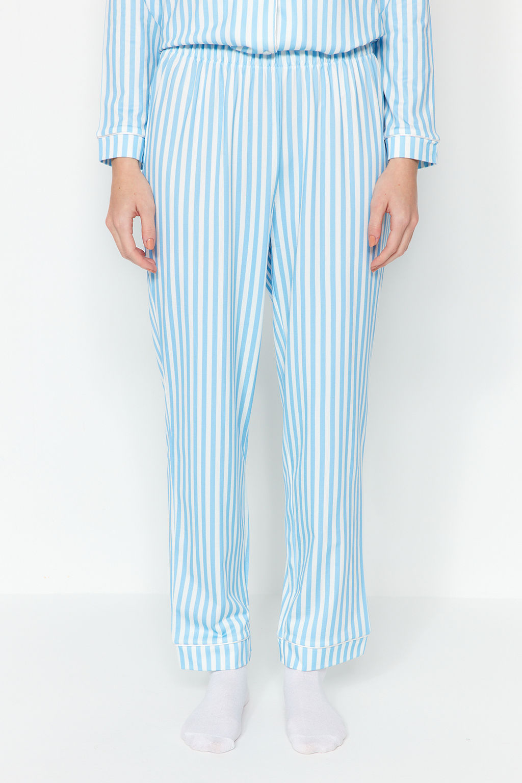 Trendyolmilla Pembe Cizgi Desenli Biyeli Ici Polarl? Gomlek-Pantolon Orme Pijama Tak?m? THMAW24PT00050