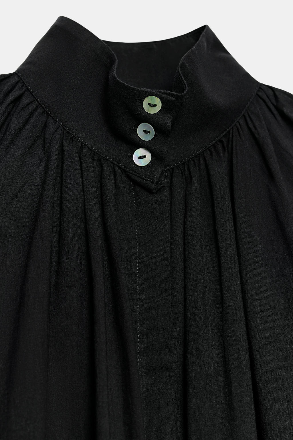 CAMISA CUELLO SUBIDO ZW COLLECTION / Negro