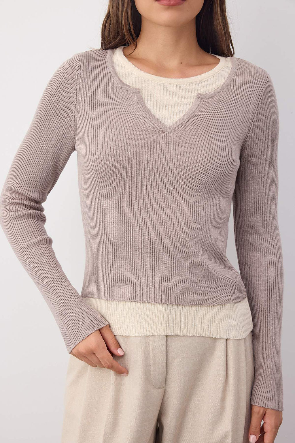 Wardrobe Essentials Bej Ic ice Gorunumlu Triko Bluz-Kazak | TWOAW26KZ00022