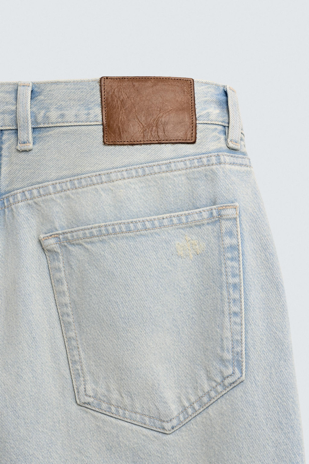 BERMUDA DENIM RELAXED FIT / Azul claro