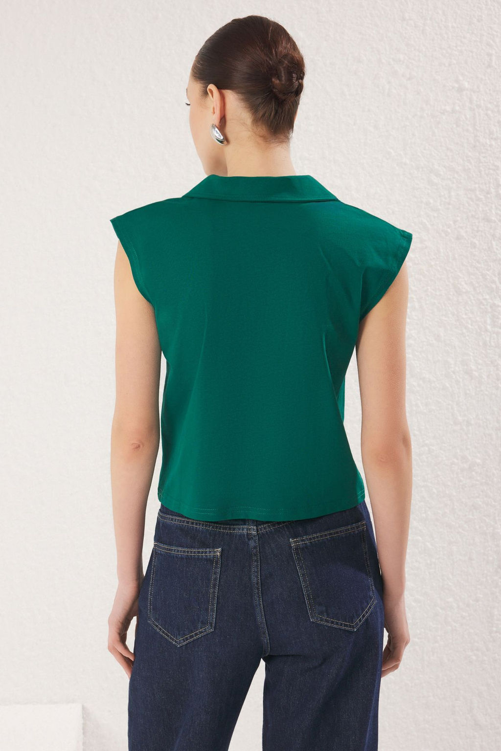 Zumrut Yesili Kal?n Pamuklu Polo Yaka Regular/Normal Kal?p Orme T-Shirt TWOSS24TS00075