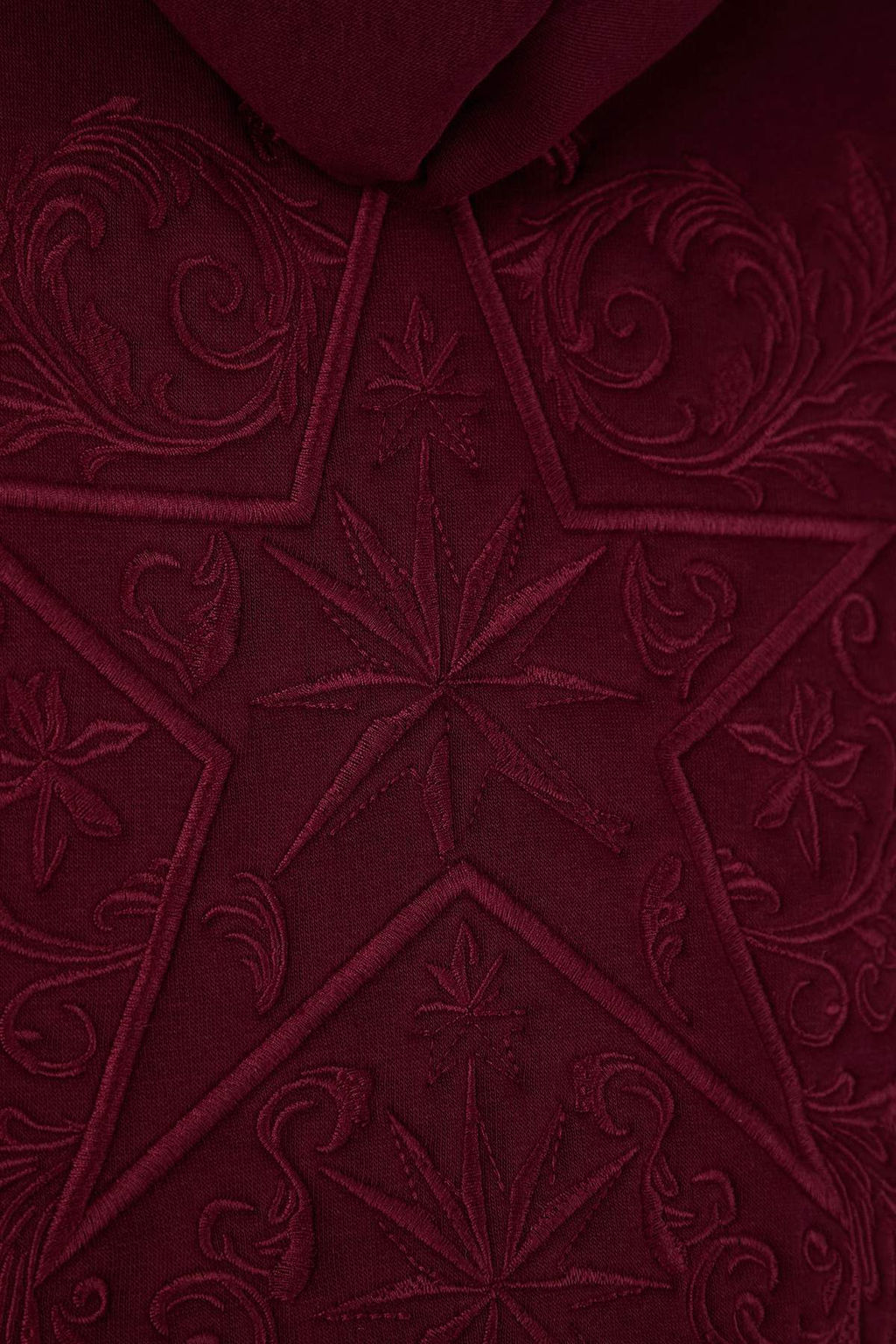 Bordo Oversize/Genis Kesim S?rt? Nak?s Detayl? Kapusonlu Sweatshirt TMNAW25SW00142