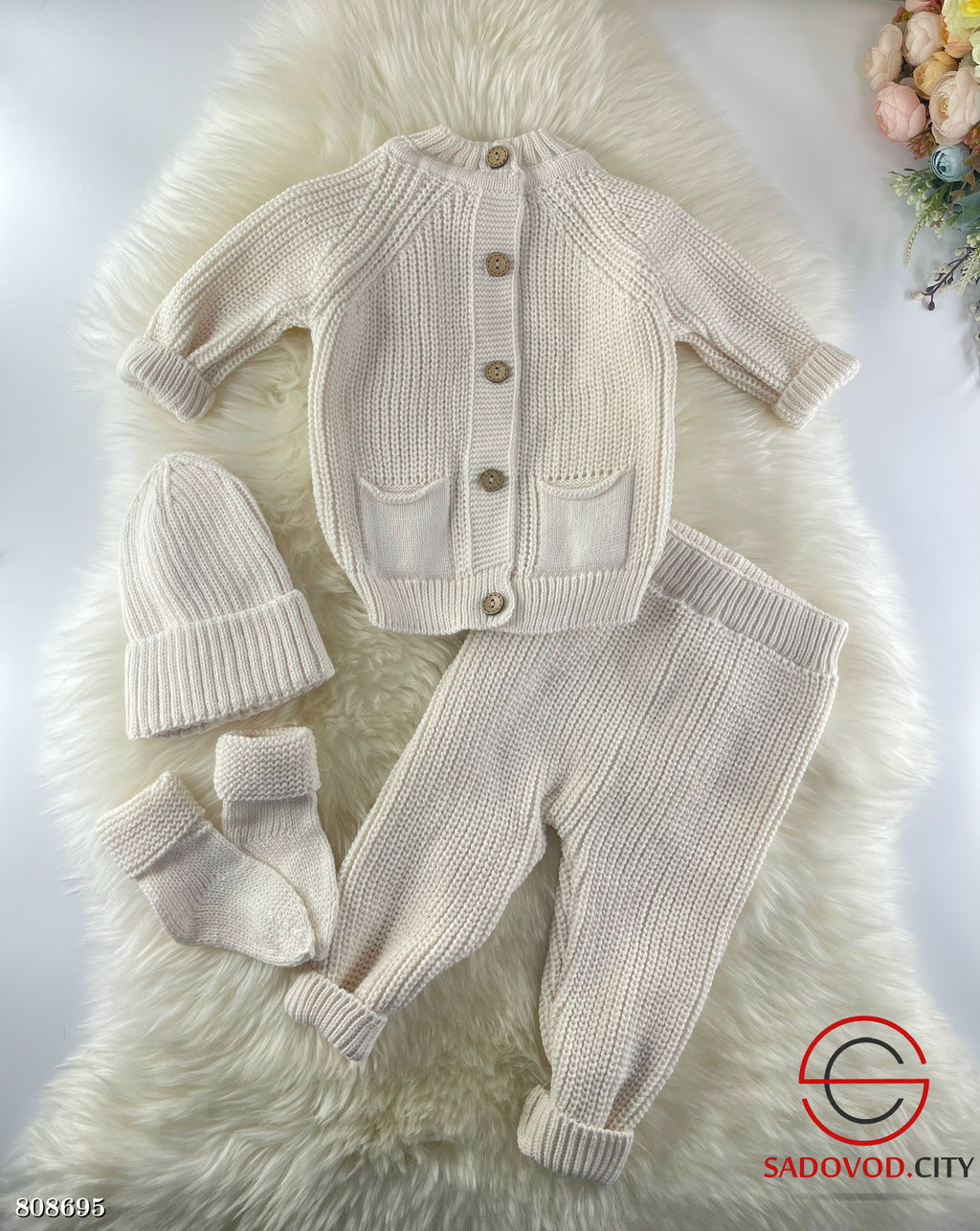 Костюм из 4 предметов: стильная кофточка на пуговках с кармашками, шапочка, штанишки и носочки. - Bruno фото 5