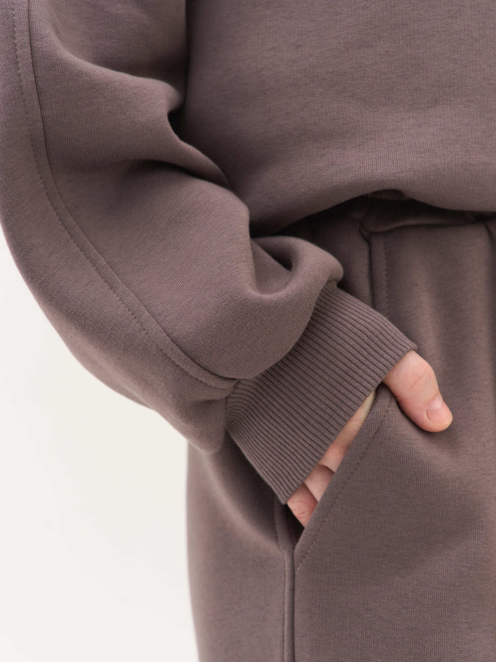 Свитшот "Темный шоколад" женский утепленный