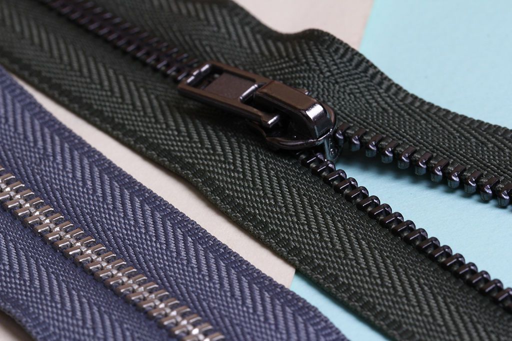 Молния Металл оксид (черный никель) ZIP 3B однозамковая 18 см Тип 3 10 шт неразъёмная Gamma