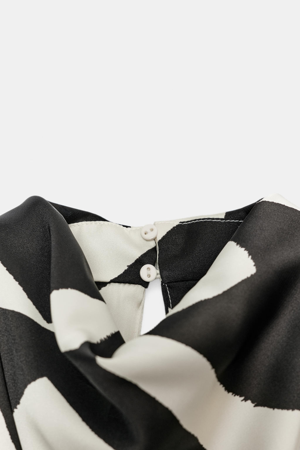 TOP HOMBRERAS ESTAMPADO GEOM?TRICO / Crudo / Negro - Zara фото 9