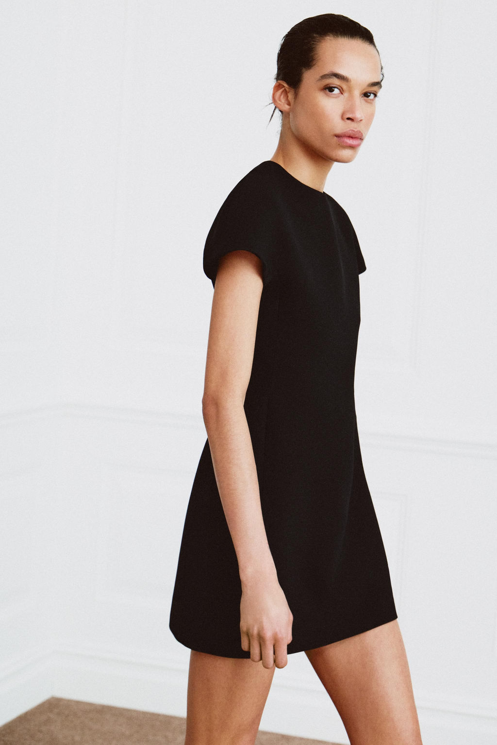 VESTIDO CORTO ZW COLLECTION / Negro - Zara фото 2