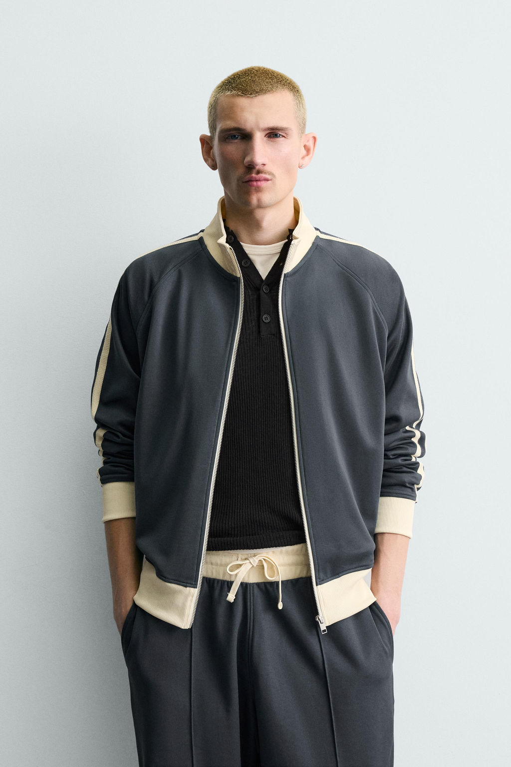 ZIP-UP SWEATSHIRT WITH STRIPES - Zara фото 2