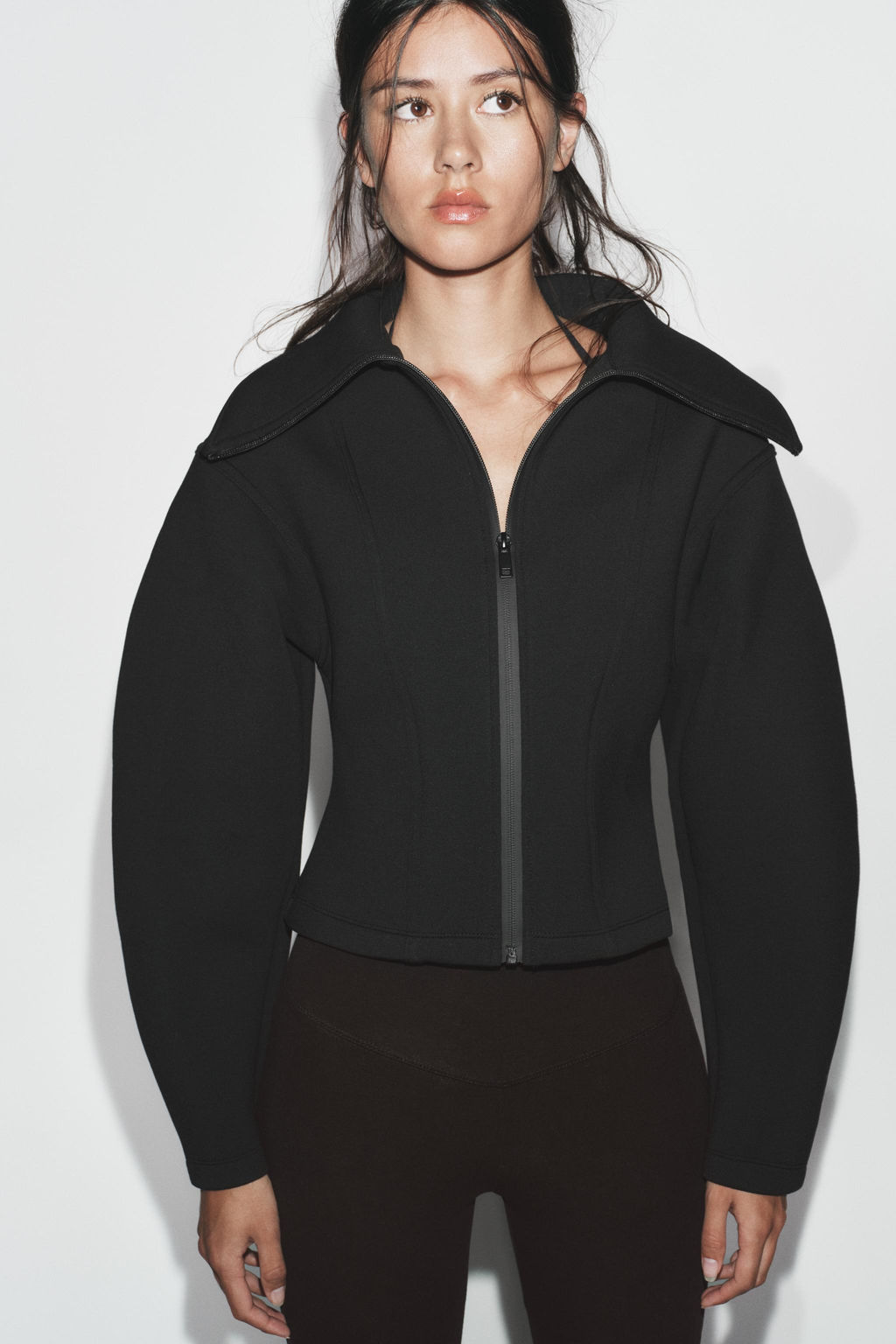 FITTED NEOPRENE-EFFECT JACKET - Zara фото 12