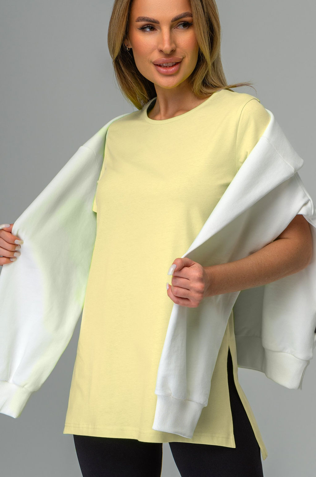 Женская удлиненная футболка с разрезами Happyfox