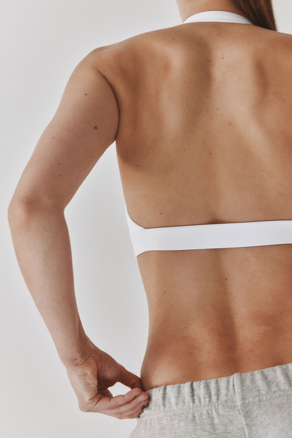 Sujetador halter con SoftMove Light Support - H&m фото 9