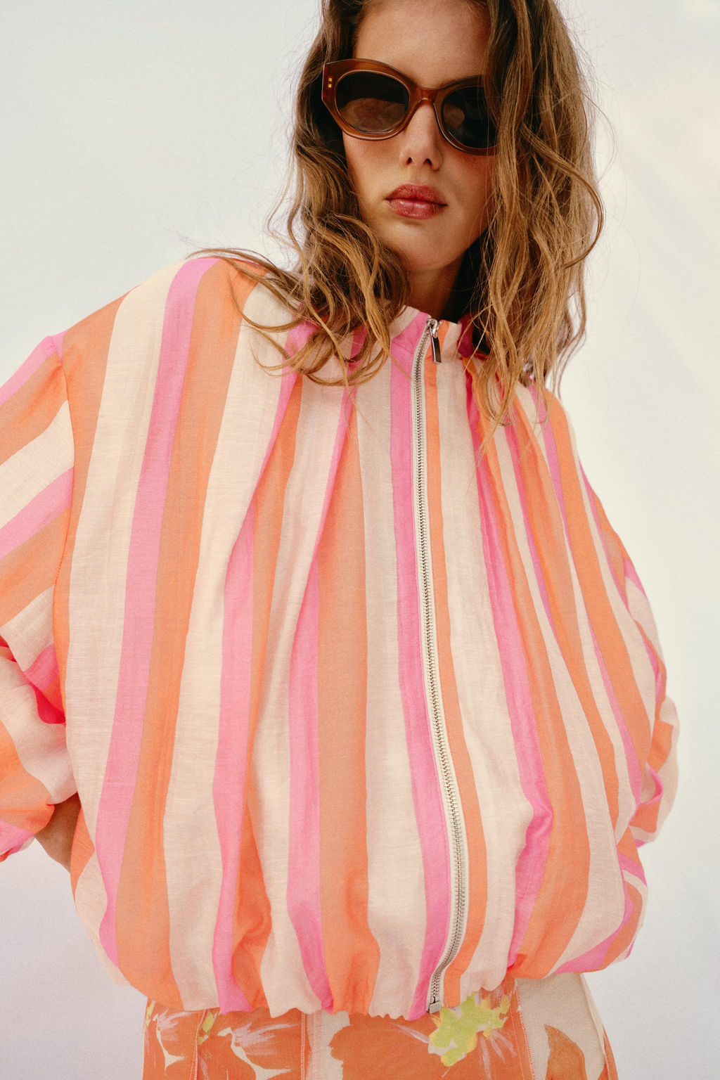 CHAQUETA BOMBER RAYAS / Multicolor - Zara фото 2