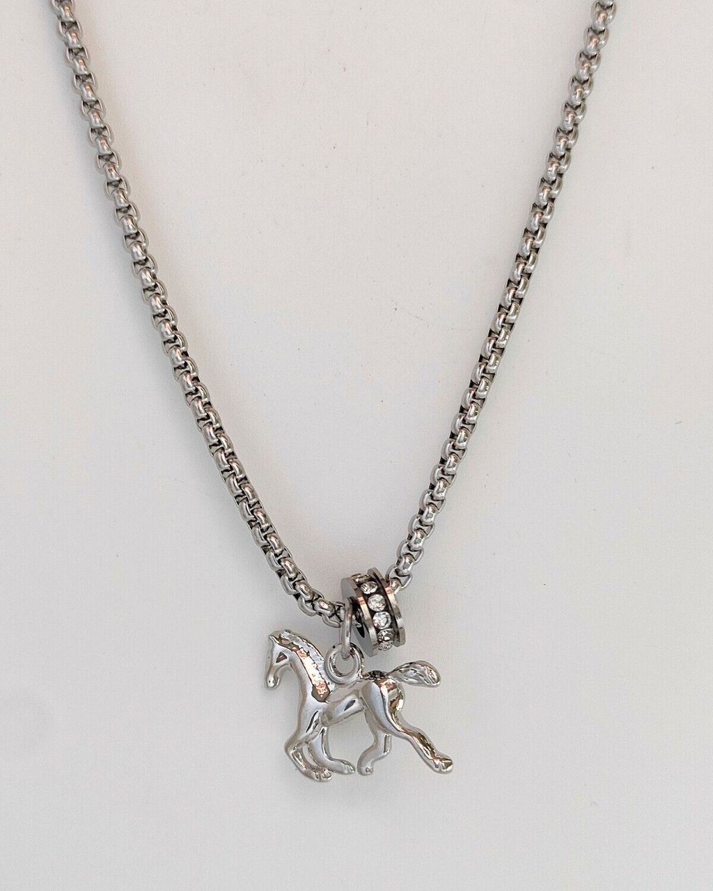 Подвеска на цепочке Лошадка