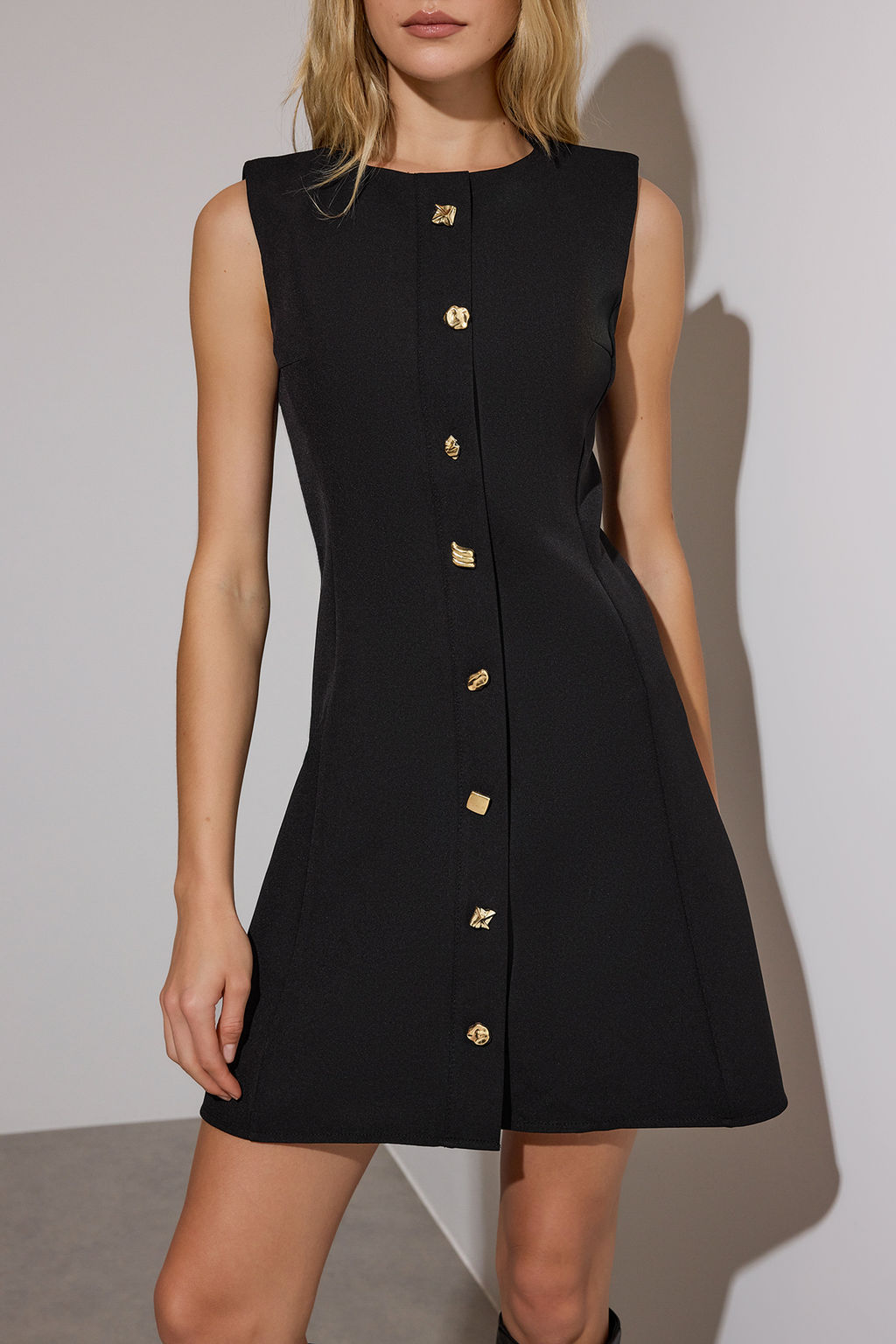 Limited Edition Siyah Aksesuar Detayl? Mini Dokuma Elbise TWOAW26EL00133