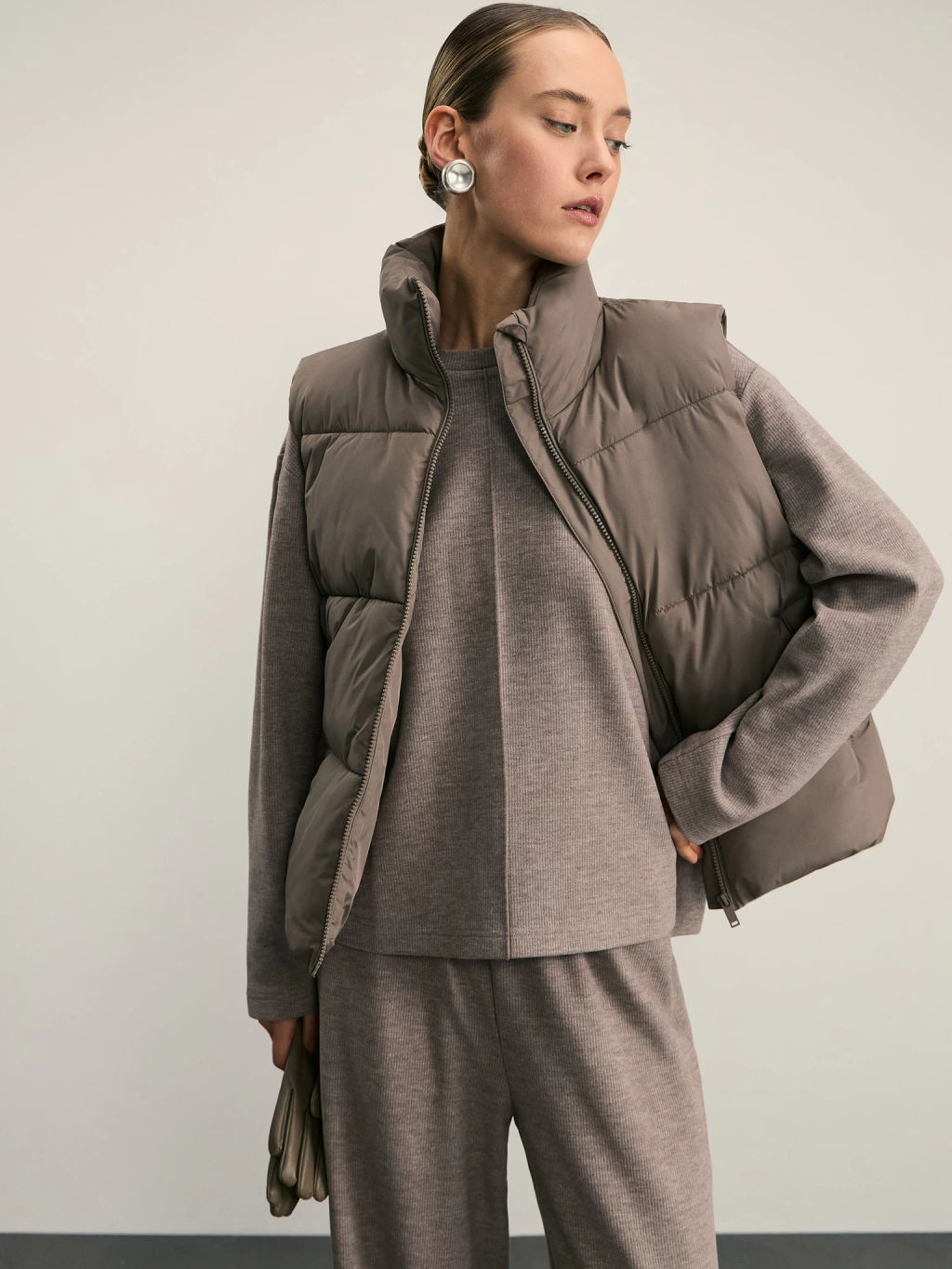 Жилет стеганый утепленный / Zarina