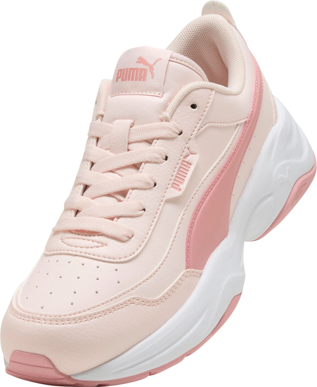 Кроссовки женские