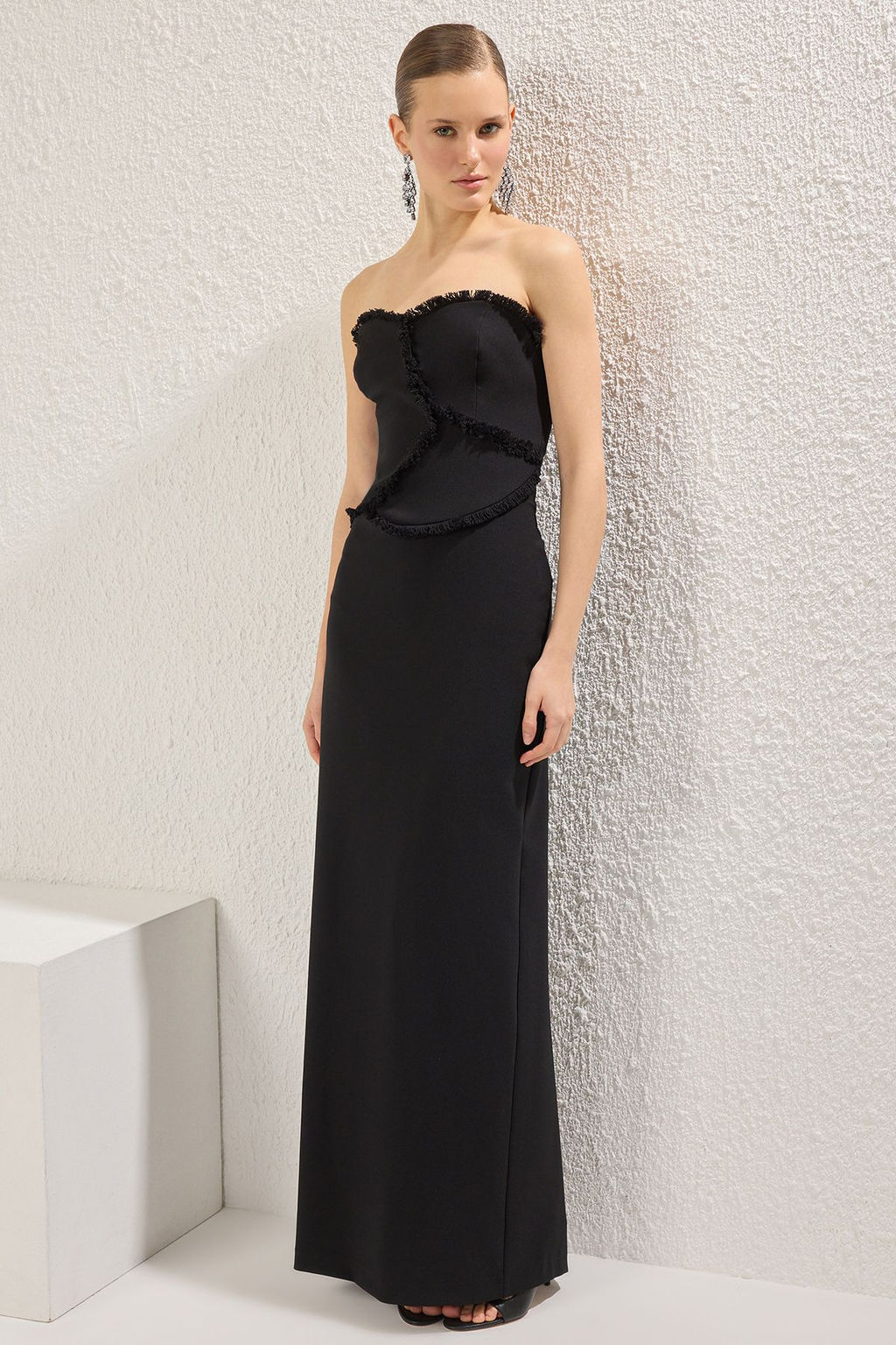 TRENDYOLMILLA Bordo Straplez Puskul Detayl? Dokuma Uzun S?k Abiye & Mezuniyet Elbise TPRSS25AE00140 фото 5