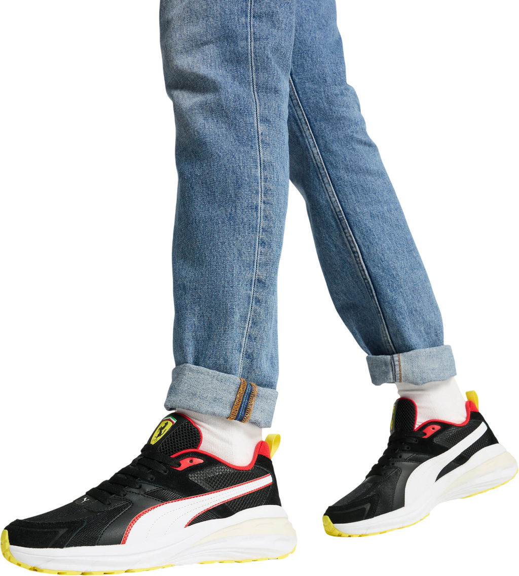 Кроссовки взрослые