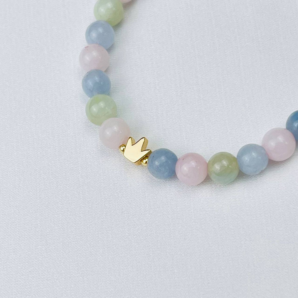 Браслет детский из Кварца микс и Берилла со вставкой "корона" 15 см