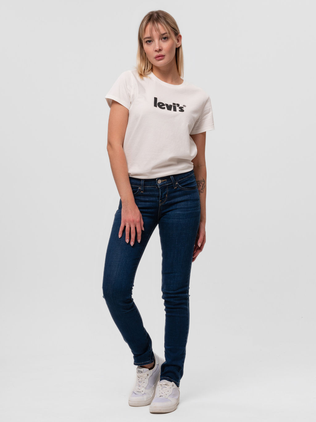 Джинсы женские