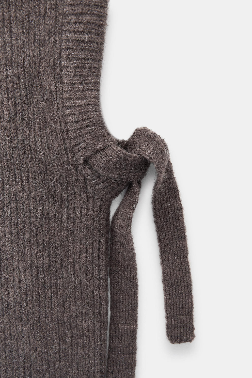 CAPUCHA PUNTO CANAL? / Gris topo