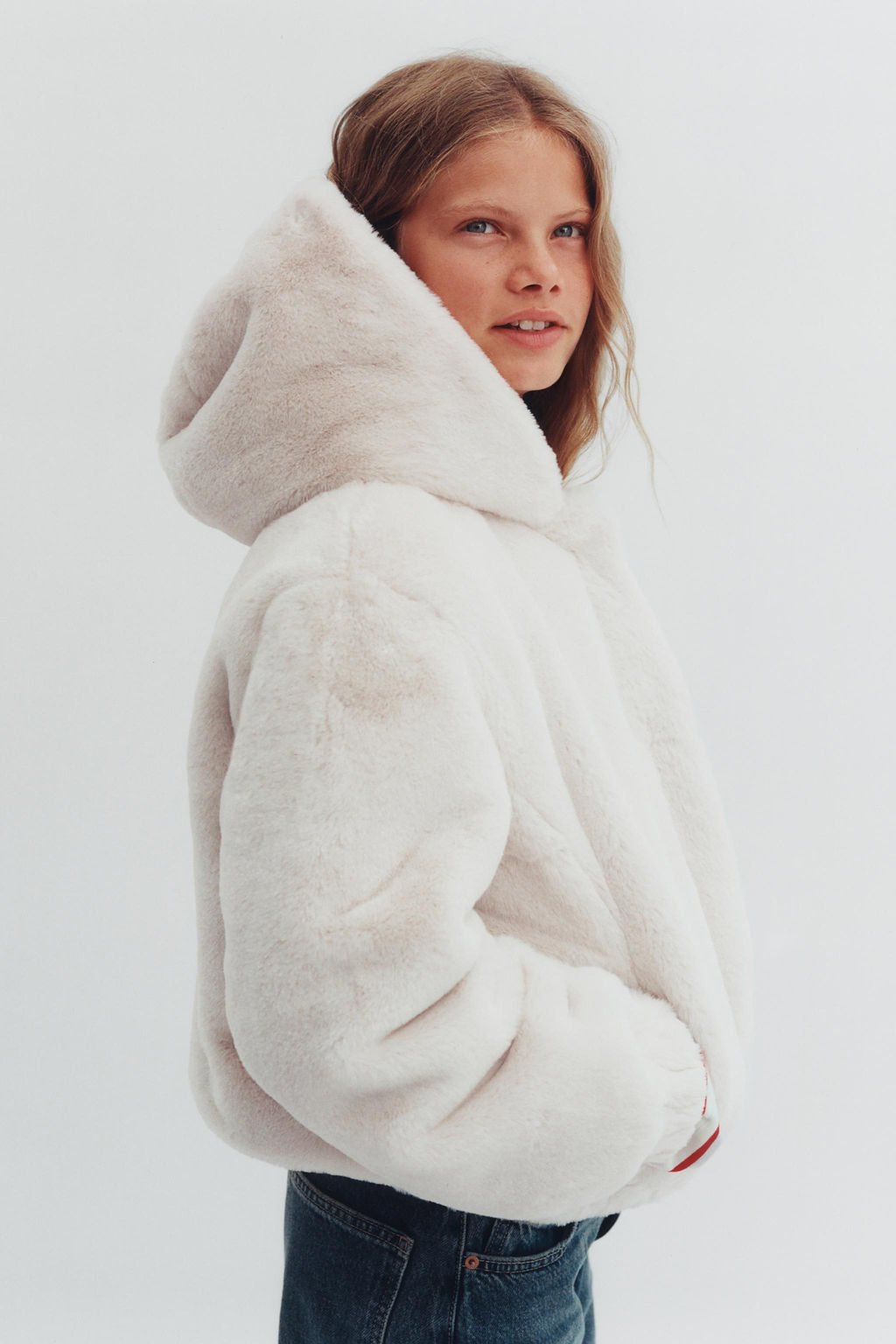 FAUX FUR HOODED JACKET - Zara фото 8