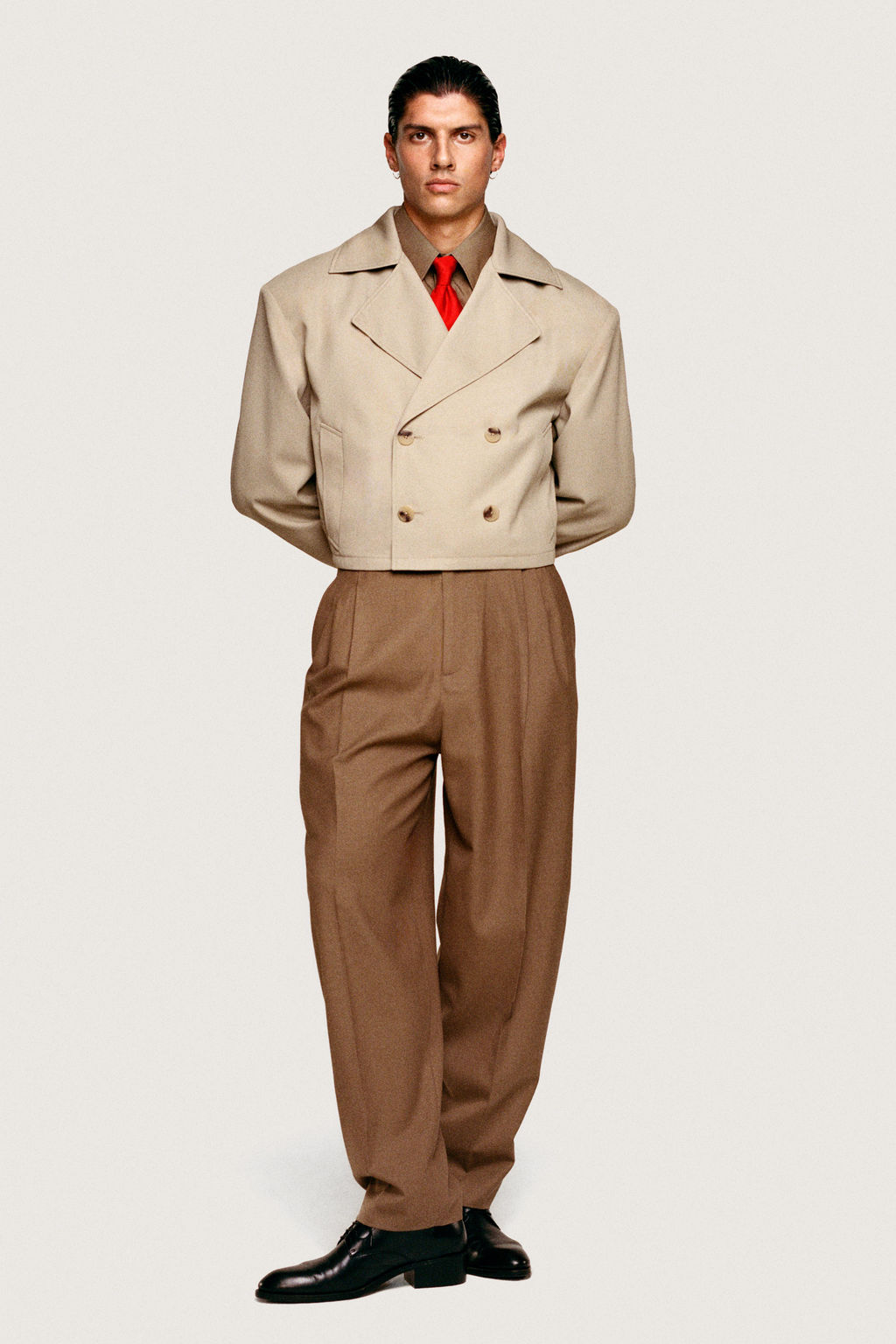 TRENCH CORTO BOXY FIT WILLY CHAVARRIA X ZARA / Arena