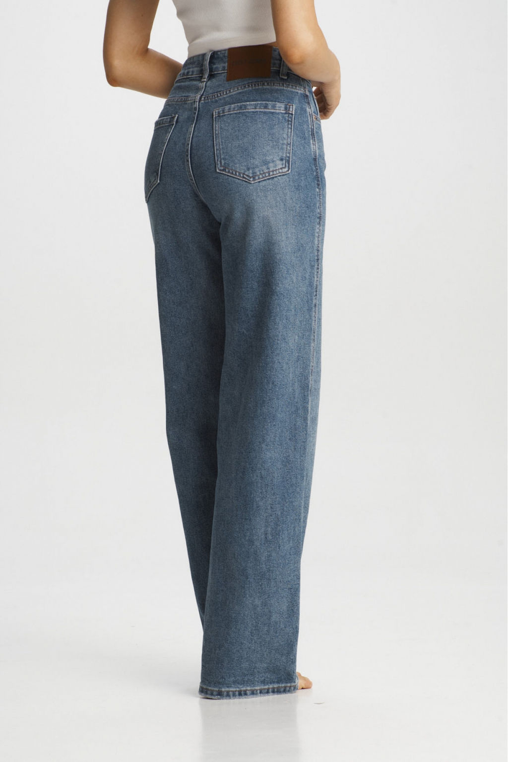 Джинсы-трубы Classic Blue