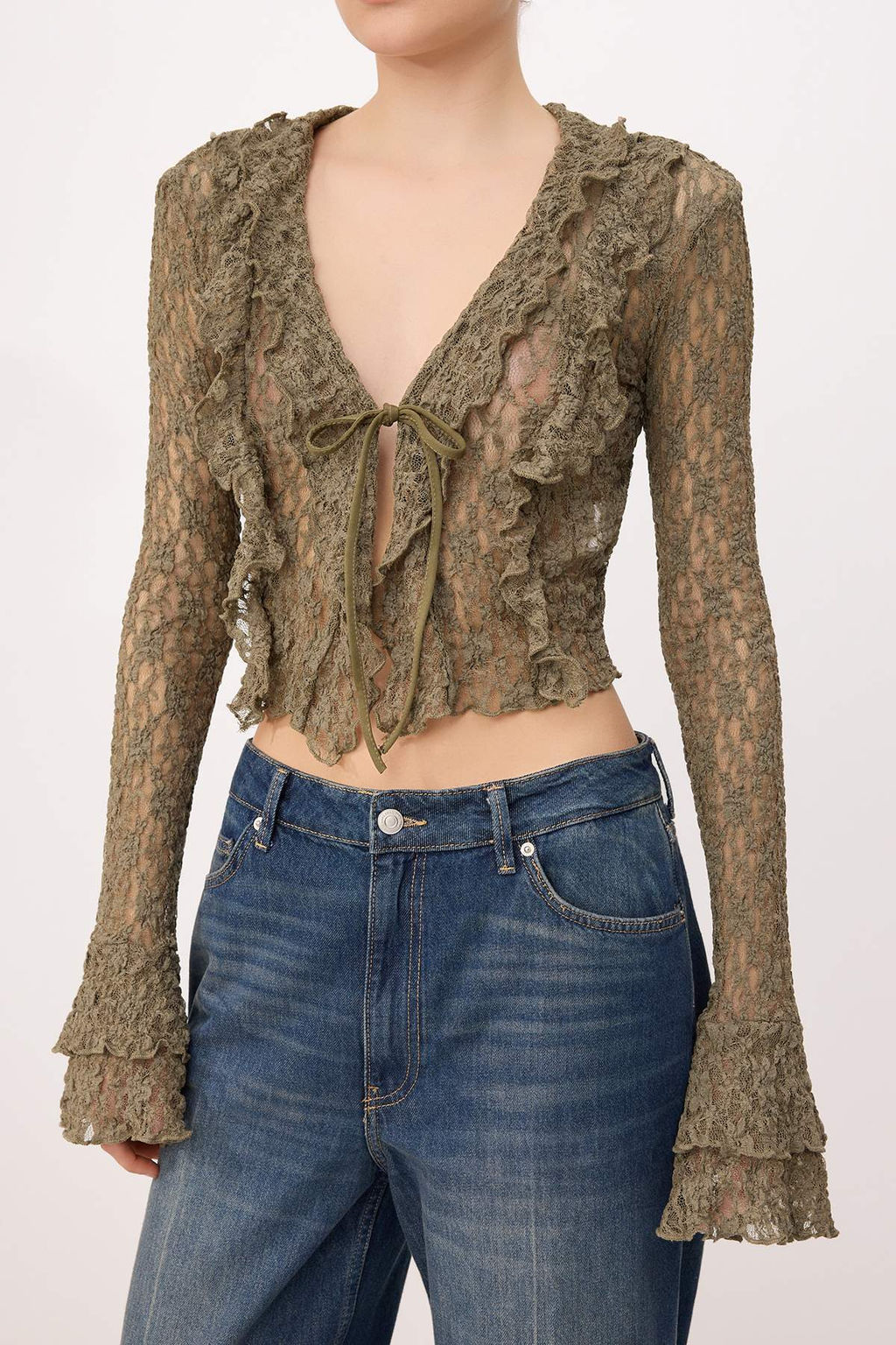 Haki Fitted/Vucuda Oturan Kruvaze Uzun Kollu Volanl?/F?rf?rl? Dantel Orme Bluz TWOSS26BZ00723 - Trendyolmilla фото 3