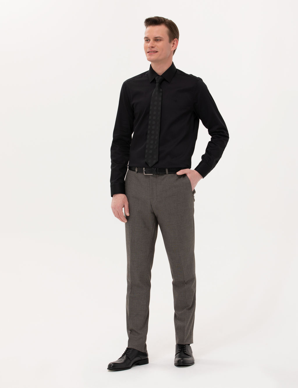 Siyah %100 Pamuk Parlak Saten Slim Fit Uzun Kollu Basic G_mlek