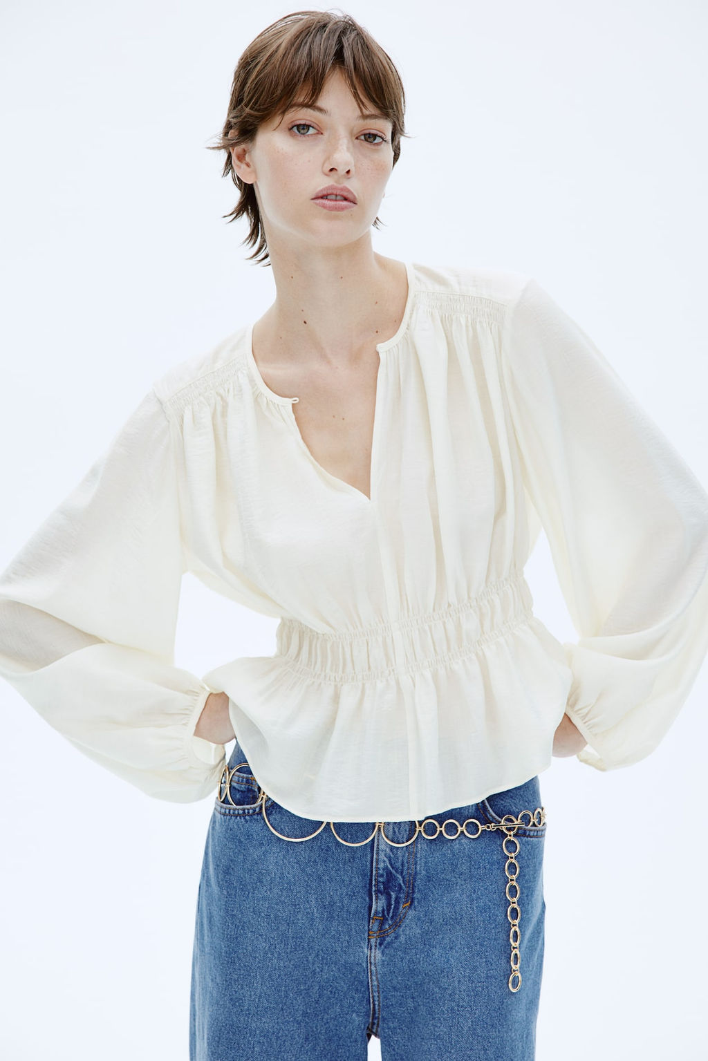 Blusa con detalle fruncido