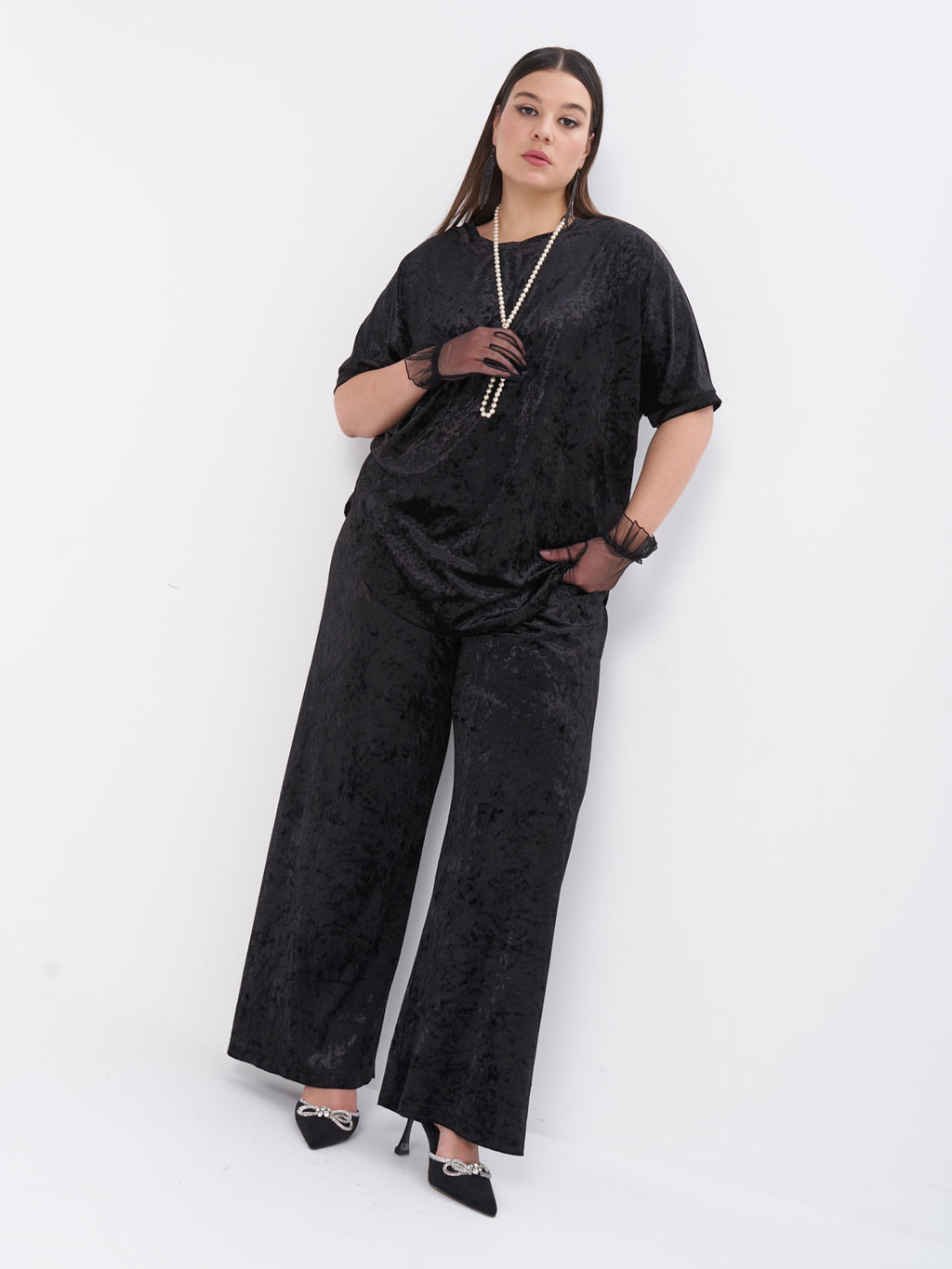 Бархатный костюм KO42911BLK01