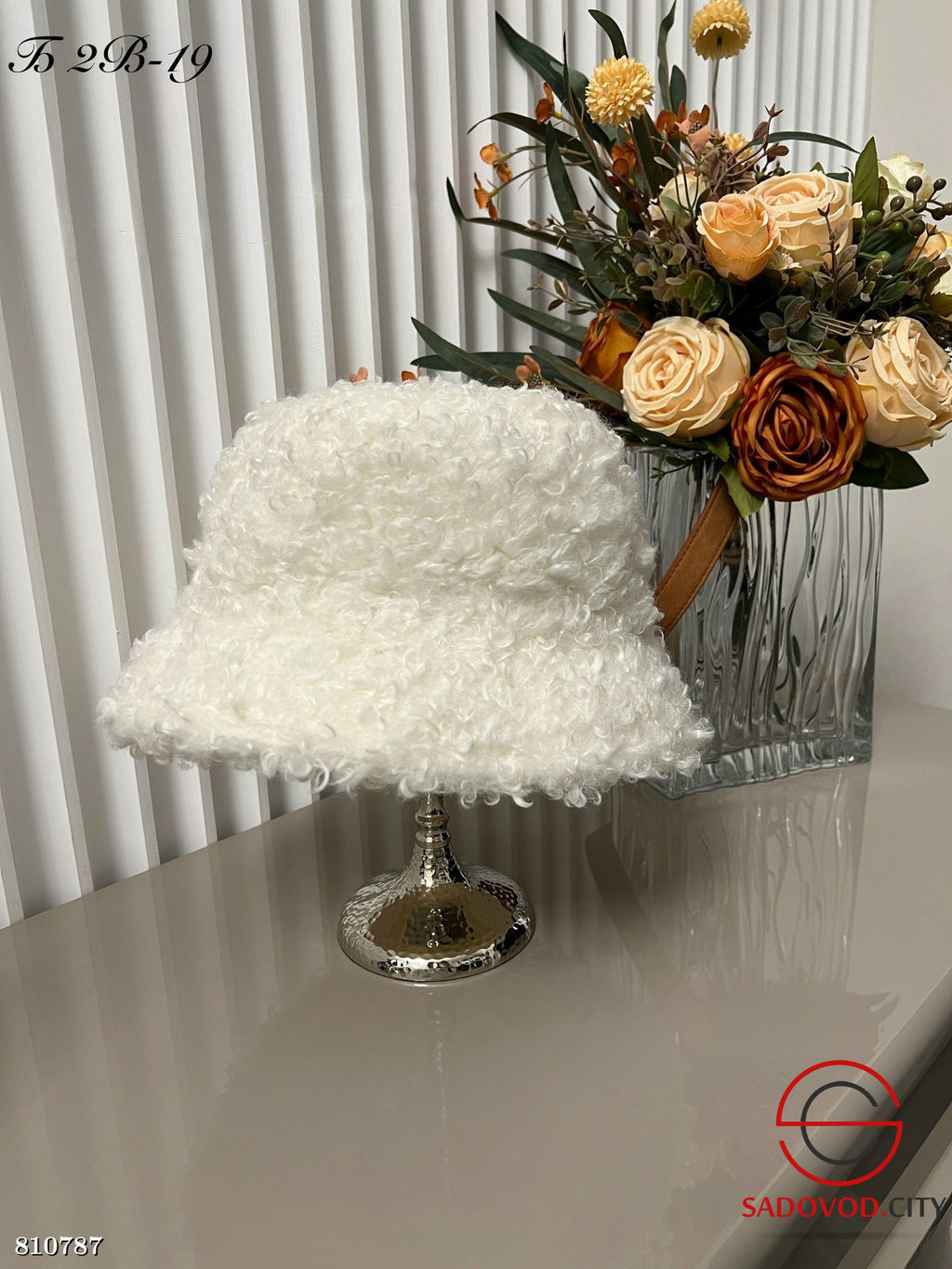 Меховая панама женская