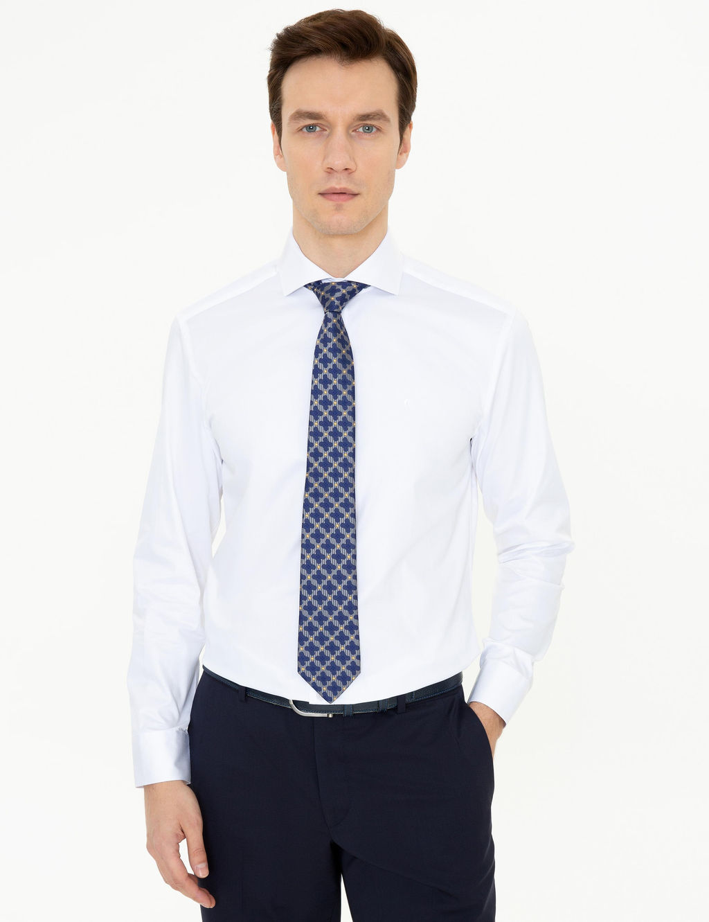 Белая базовая рубашка с длинным рукавом в современном стиле - Cacharel фото 6