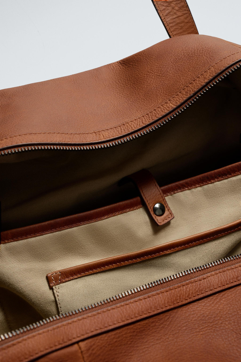 XL LIMITED EDITION LEATHER HANDBAG - Zara фото 5