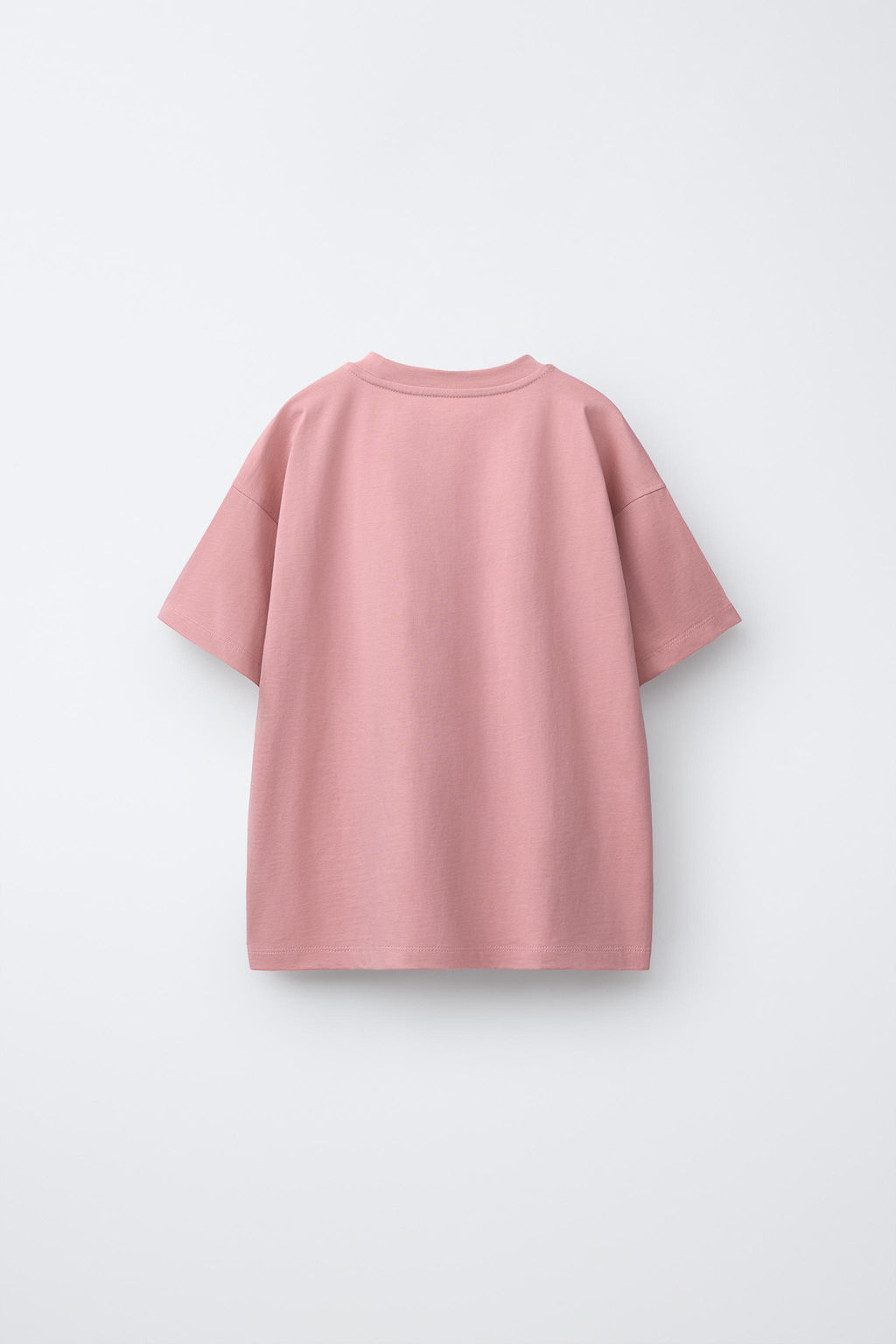 CONJUNTO CAMISETA Y BERMUDA TEXTO / Rosa lavado